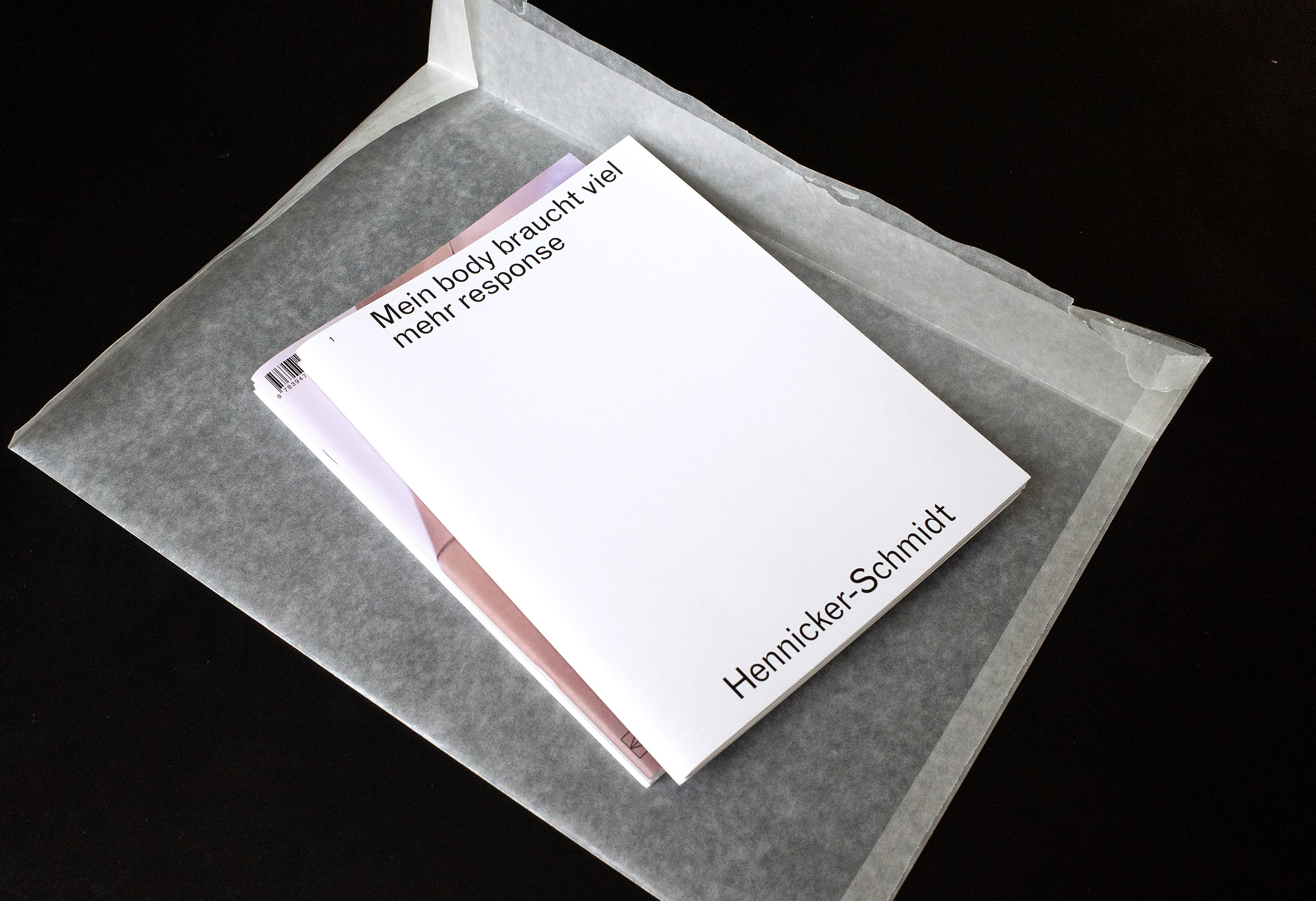 Daily Dialogue, Work: Hennicker-Schmidt, ‘Mein Body braucht viel mehr response’ (Thumbnail)
