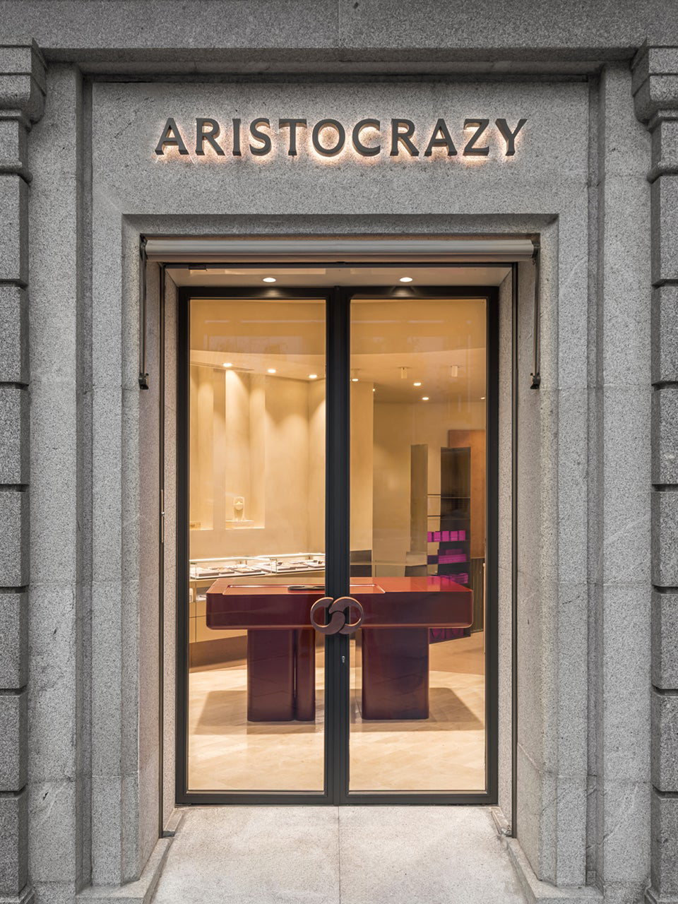 Daily Dialogue, Work: Aristocrazy (Thumbnail alt.)